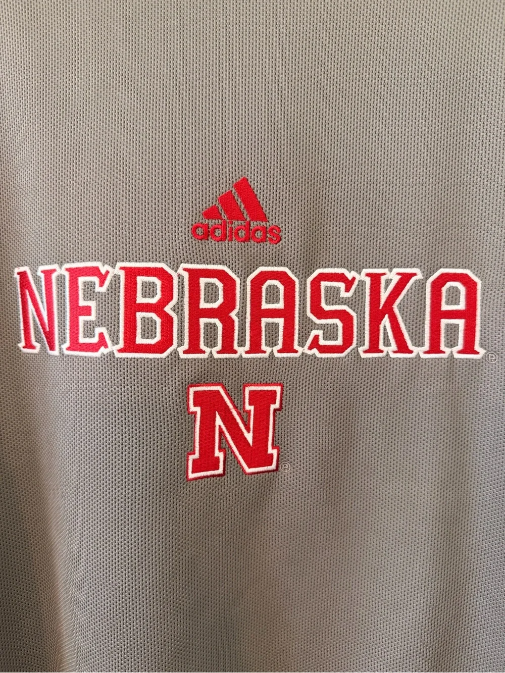 Adidas Nebraska Cornhuskers Men’s Large Gray ClimaWarm Crewneck Sweatshirt